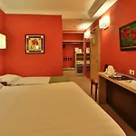 Western Porto Antico 3* Genua