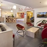 Western Porto Antico 3* Genua