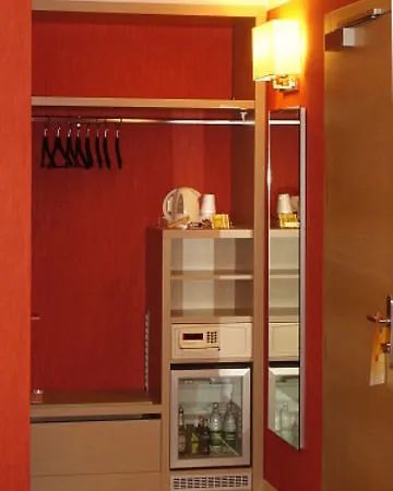 Best Western Porto Antico 3* جنوة