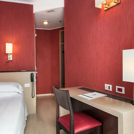 Western Porto Antico Hotel 3*
