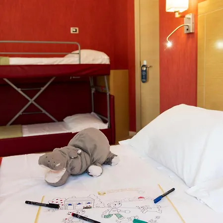 Western Porto Antico