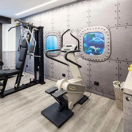 Western Porto Antico Hotel 3*