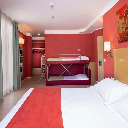 Western Porto Antico Hotel 3*
