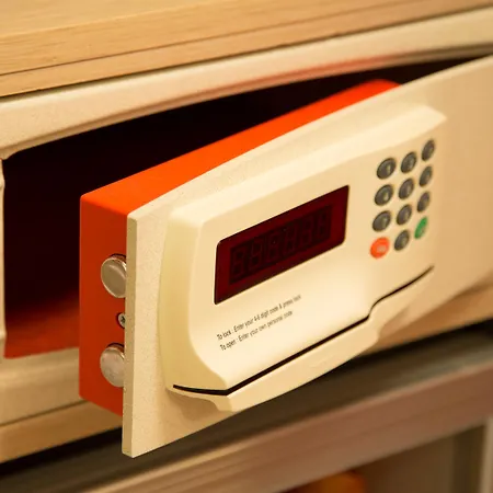 Hotel Western Porto Antico Genoa