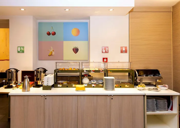 贝斯特韦斯特波尔托安蒂科酒店