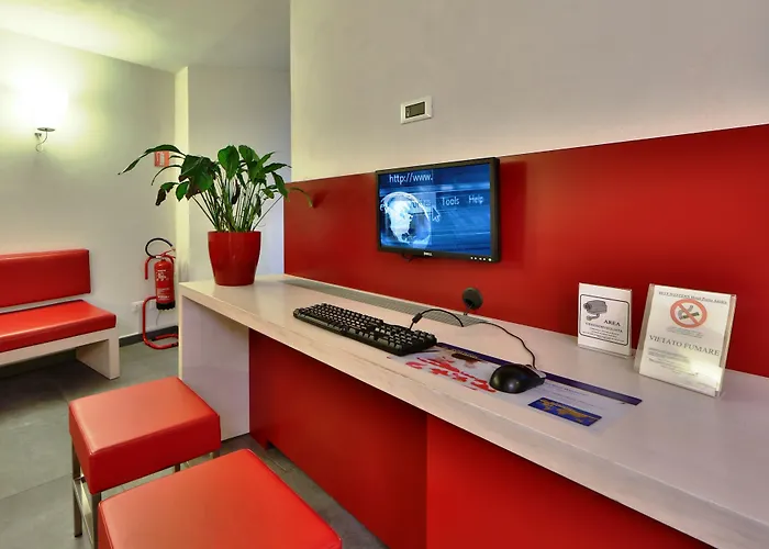 酒店 贝斯特韦斯特波尔托安蒂科酒店