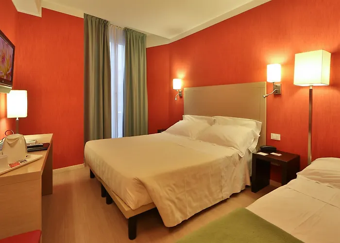 贝斯特韦斯特波尔托安蒂科酒店 3* 热那亚