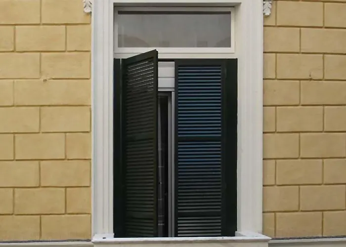 贝斯特韦斯特波尔托安蒂科酒店 酒店 3*